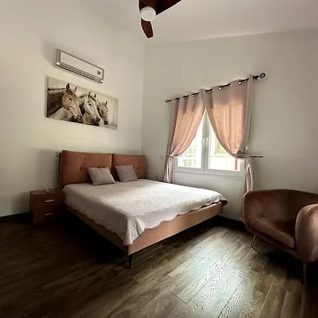 Family With Large Garden Villa *