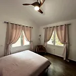 Family With Large Garden Villa *